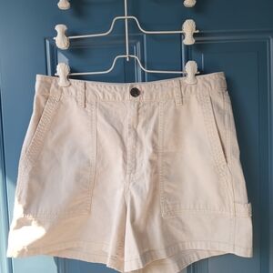 GAP Women's Light Tan Cargo Shorts